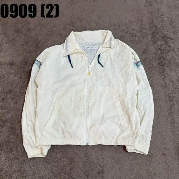 [BUNJANG] Beanpole White Windbreaker Jacket / 빈폴 바람막이 흰색