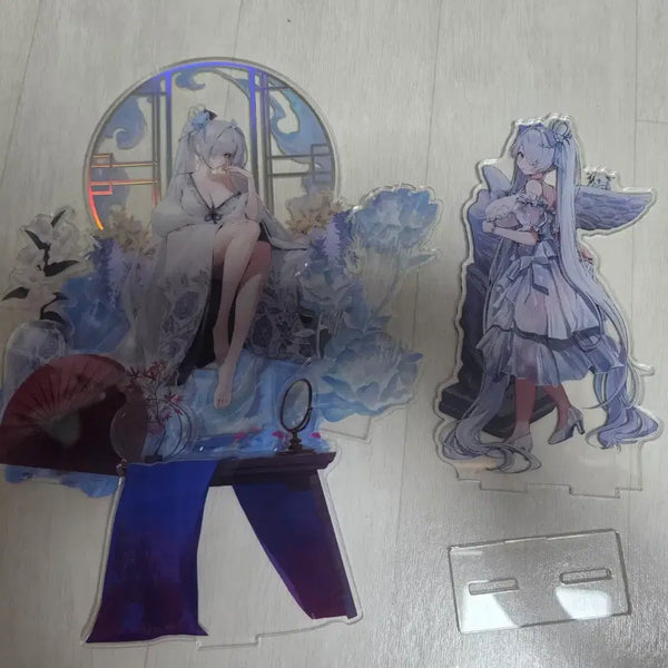 [BUNJANG] Niki Cinderella 2 Types Acrylic Stand / 니케 신데렐라 2종 아크릴굿즈 처분
