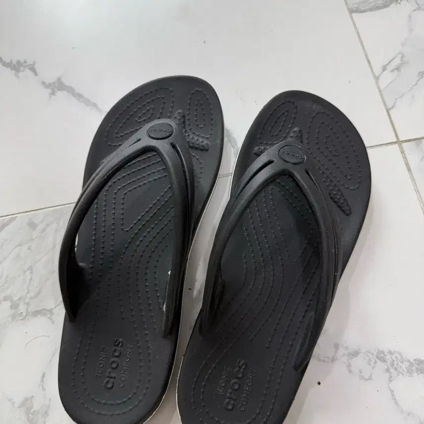 [BUNJANG] Crocs Iconic Flip Flops Black / 크록스 아이코닉 쪼리 블랙