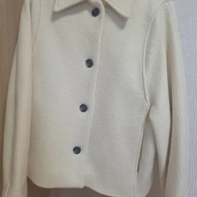 [BUNJANG] Cream Bouclé Coat / 크림색  부클코트