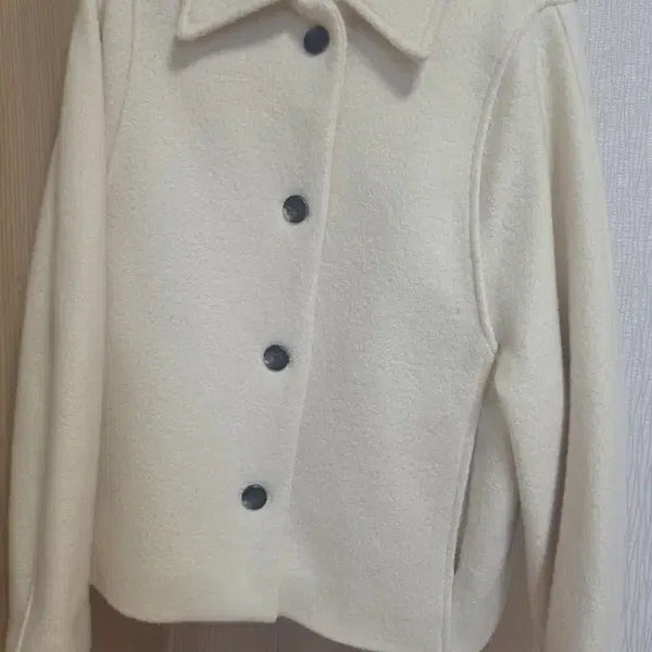 [BUNJANG] Cream Bouclé Coat / 크림색  부클코트