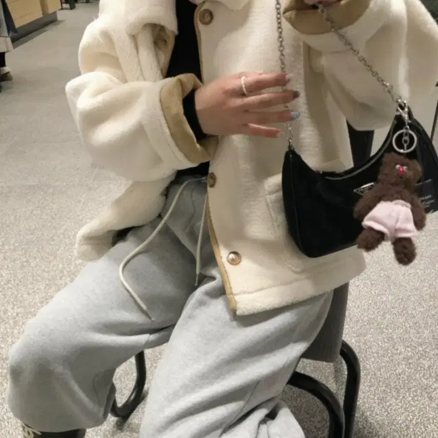 [BUNJANG] Solvit Reversible Shearling Coat (Ivory) / 솔트비 리버시블 무스탕(아이보리)