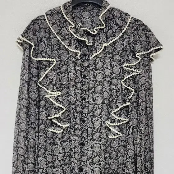 [BUNJANG] Celine Design Flower Frill Chiffon Blouse / 셀린 디자인 플라워 프릴 쉬폰 블라우스66