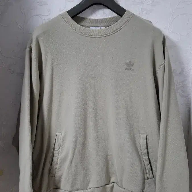 [BUNJANG] Adidas Originals ESSENTIAL CREW Side Snap & Side Pocket Outerwear / (22FW 110) 아디다스 사이드 스냅 & 사이드 포켓 아우터