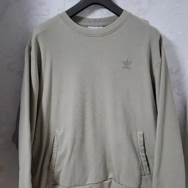 [BUNJANG] Adidas Originals ESSENTIAL CREW Side Snap & Side Pocket Outerwear / (22FW 110) 아디다스 사이드 스냅 & 사이드 포켓 아우터