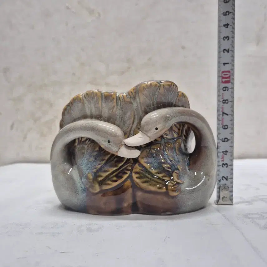 [BUNJANG] Ceramic Swan Pair Figurine / 백조 1쌍의 도자기 (713) (운임비 따로)