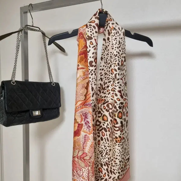 [BUNJANG] Ferragamo Leopard Flower Silk Scarf / 정품  페라가모 스카프 레오파드 +  플라워  실크스카프