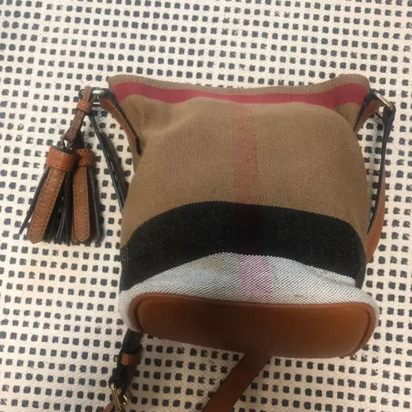 [BUNJANG] Burberry Ashby Small Hobo Bag / 버버리 에쉬비 스몰 호보백