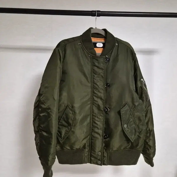 [BUNJANG] DUEL Bomber Oversized Down Padding Jumper Khaki / 듀엘 보머 오버핏 다운 패딩 점퍼 카키색