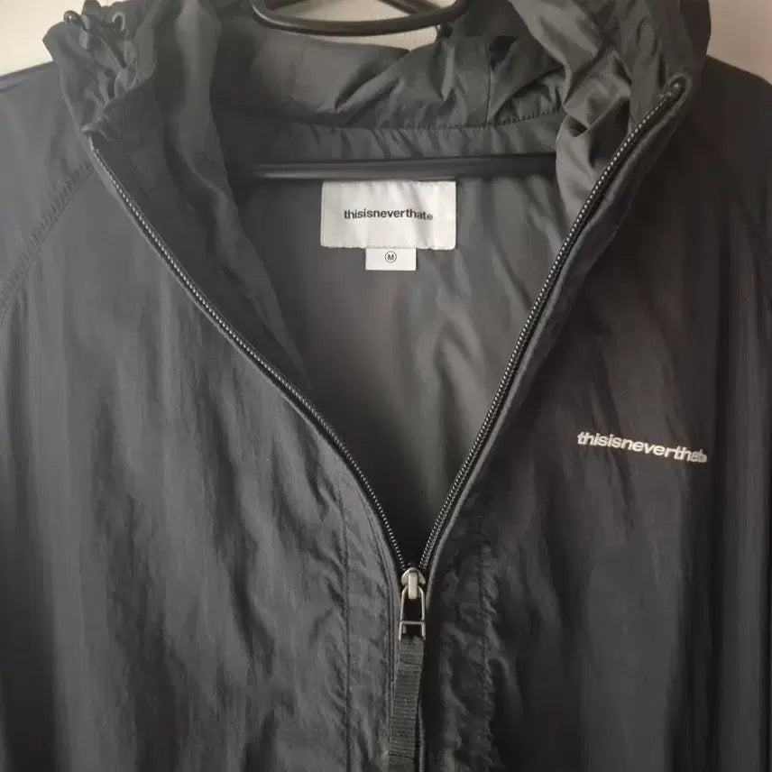 [BUNJANG] thisisneverthat Windbreaker Black M / 디스이즈네버댓 바람막이 블랙 M