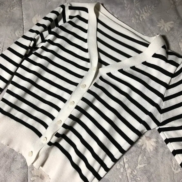 [BUNJANG] Modern Stripe Knit Cardigan / 모던한 스트라이프 니트 가디건
