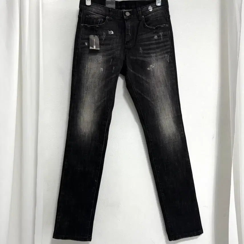 [BUNJANG] Black Washed Distressed Straight Skinny Pants / 블랙 워싱 디스트로이드진 distressed straight skinny pants