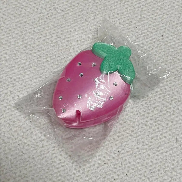 [BUNJANG] Strawberry Earphone Cable Winder Organizer Keychain - Pink / 딸기 이어폰 케이블 줄감개 선 정리 키링 핑크 스트로베리 이치고 베리룹