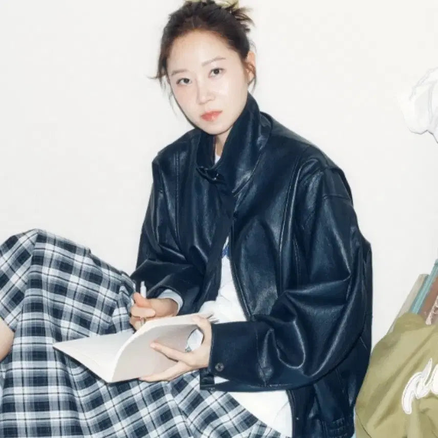 [BUNJANG] Depound High Neck Leather Blouson Jacket (Black) / 드파운드 하이넥 레더 블루종 자켓 (블랙)