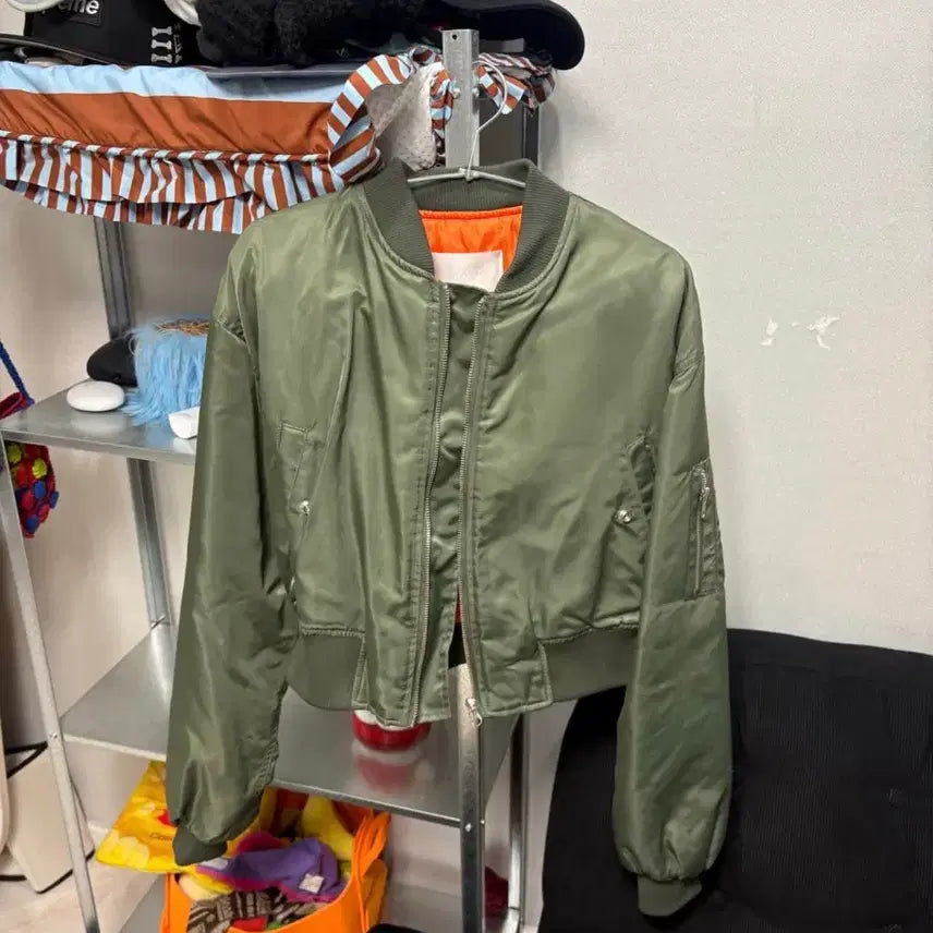 [BUNJANG] Cropped Flight Jacket / 크롭 항공점퍼