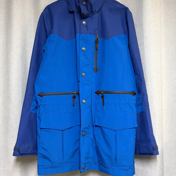 [BUNJANG] Levi's Mountain Jacket Hidden Hood Windbreaker / 리바이스 마운틴 자켓 히든 후드 바람막이 100
