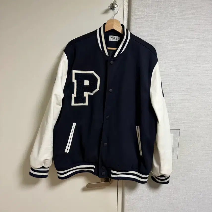 [BUNJANG] Psicdae Varsity Jacket Size 3 / 피식대 과잠 3사이즈