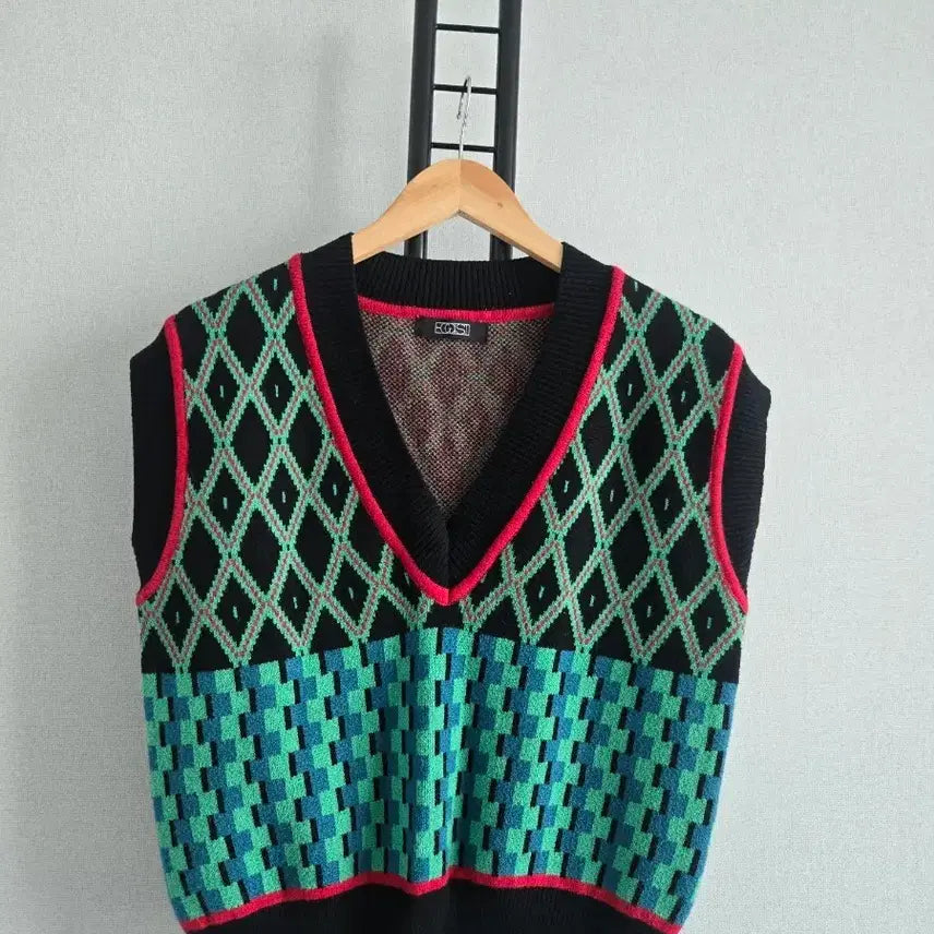 [BUNJANG] Egoist Argyle Pattern Knit Vest / 에고이스트  조끼 아가일 패턴