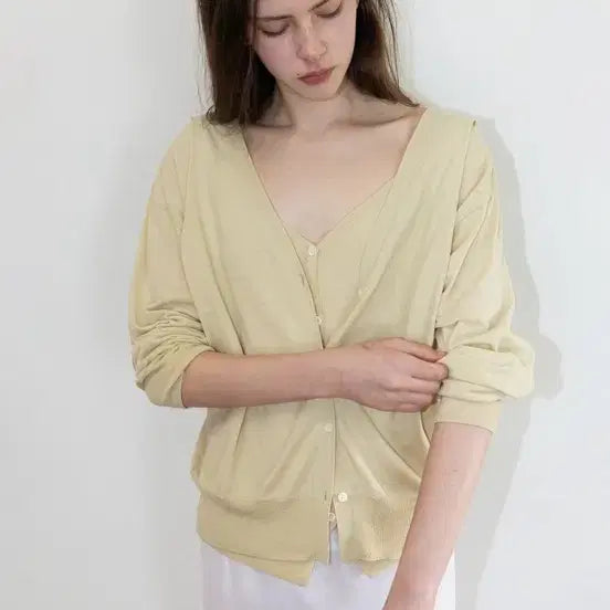 [BUNJANG] The Real Even Layered Cardigan Lime / 더릴 이븐 레이어드 가디건 라임