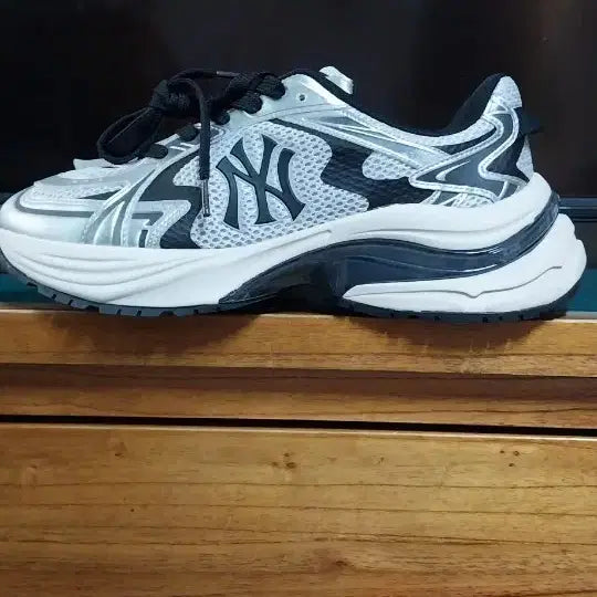 [BUNJANG] MLB Men's Running Shoes / (미사용) MLB 남성 런닝화.275