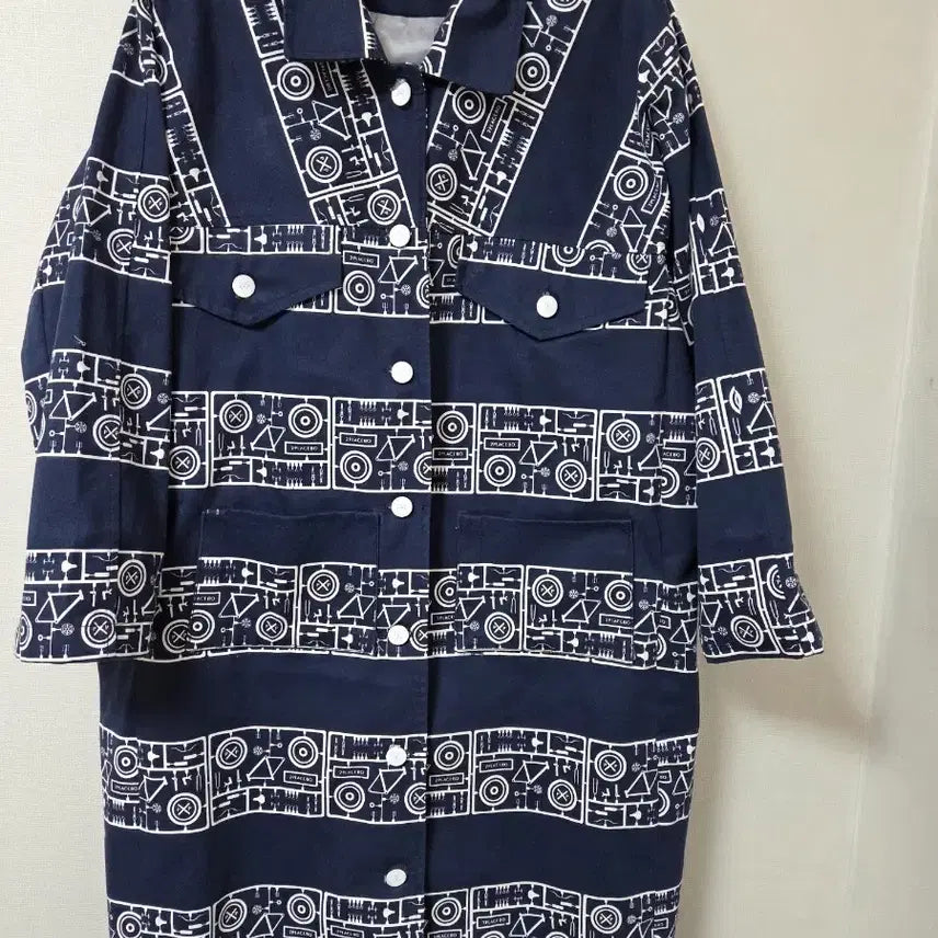 [BUNJANG] XP Brand Striped Pattern Shirt-Style Coat / XP 브랜드 스트라이프 패턴 셔츠스타일코트