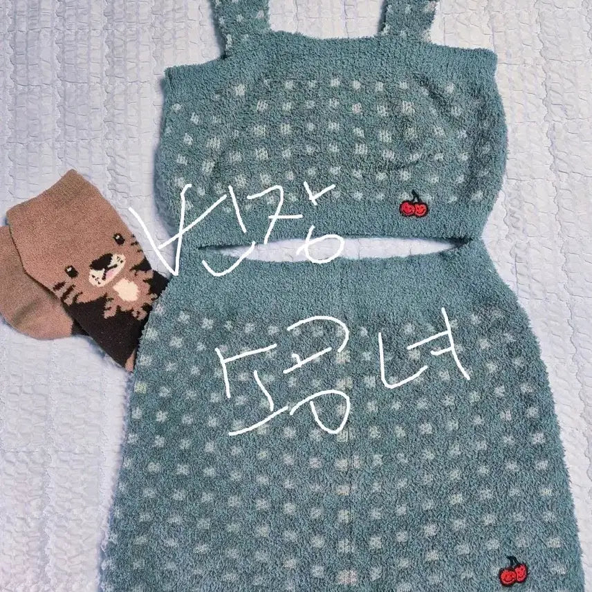 [BUNJANG] Cherry Pattern Women's Sleepwear Set / 체리 패턴 여성 수면잠옷세트 중고