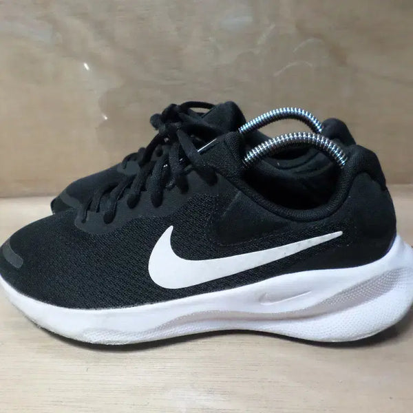 [BUNJANG] Nike Revolution 7 Sneakers / 후루룩구제2 240 나이키 레볼루션7 운동화 신발 260913
