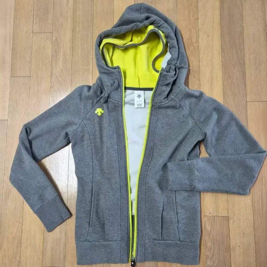 [BUNJANG] Descente Grey Hooded Zip-Up Jacket (Light Fleece) / 데상트 그레이 후드집업 85 이중 후드 약기모 44 55