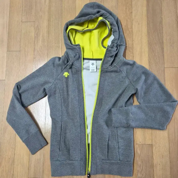 [BUNJANG] Descente Grey Hooded Zip-Up Jacket (Light Fleece) / 데상트 그레이 후드집업 85 이중 후드 약기모 44 55
