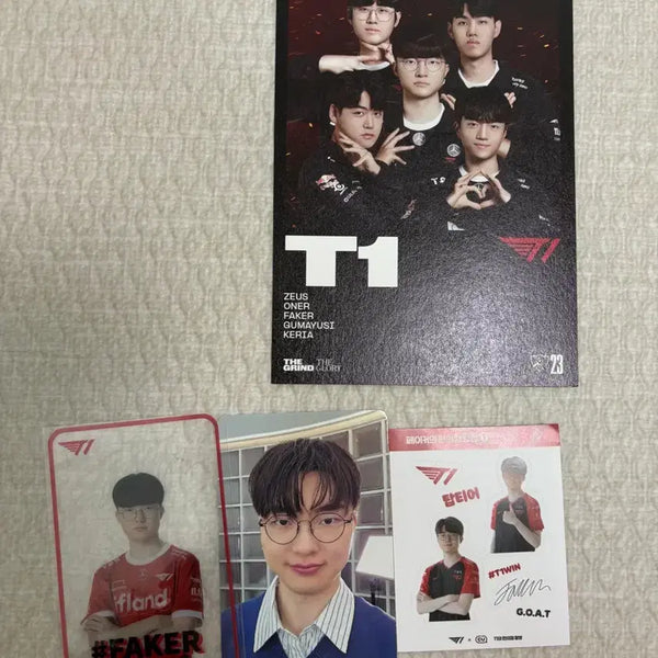 [BUNJANG] T1 Faker Photocard, Postcard, Sticker Bundle Set / T1 티원 페이커 포토카드 엽서 스티커 일괄