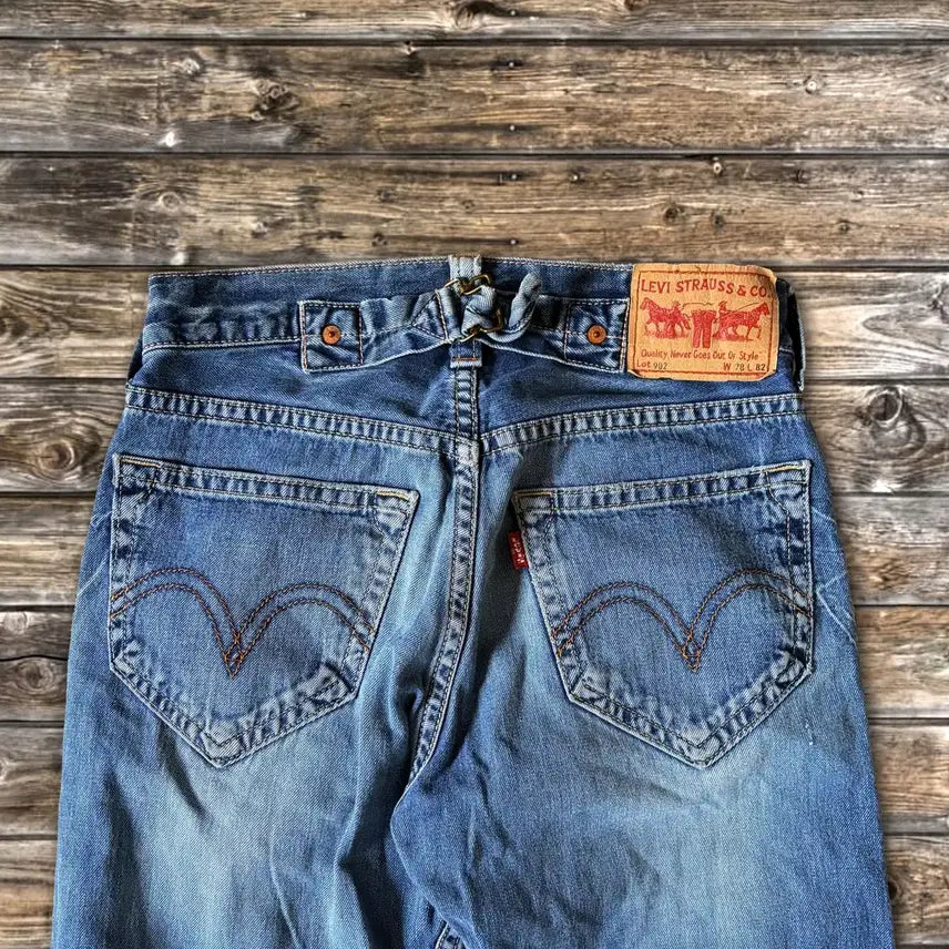 [BUNJANG] Levi's 902 Washed Denim Jeans / 78/82) 리바이스 902 신치백 워싱 데님