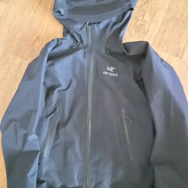 [BUNJANG] Arc'teryx Beta LT Jacket Women's Black (S) / 아크테릭스. 베타 LT 블랙 우먼자켓(S사이즈)