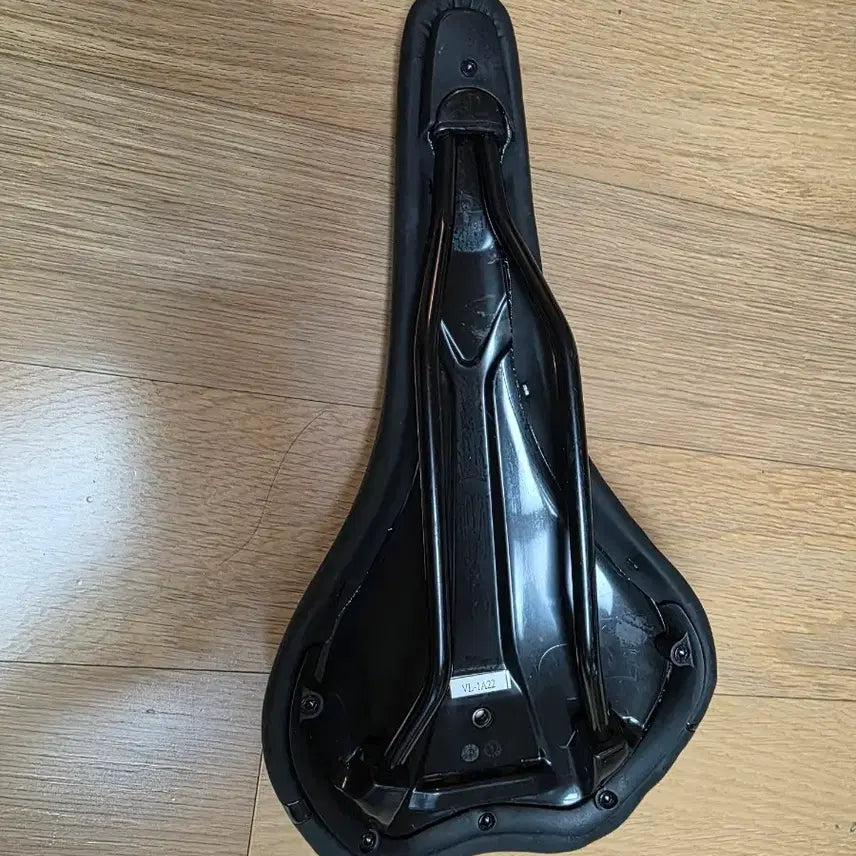 [BUNJANG] Merida Scultura 100 Saddle / 로드 안장