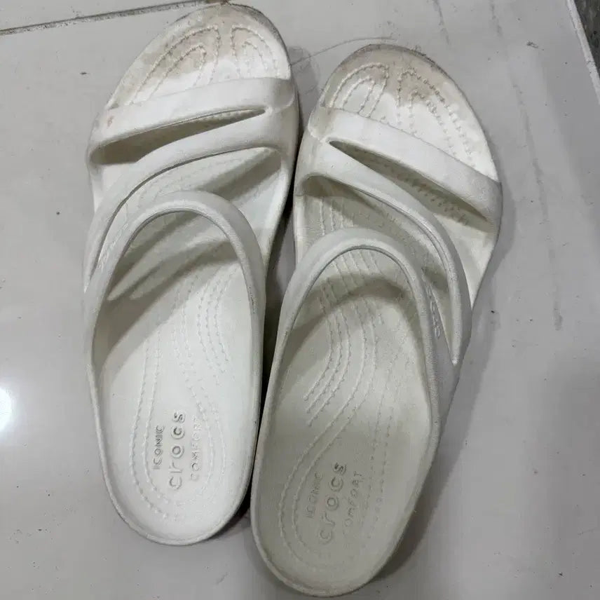 [BUNJANG] Crocs Women's White Sandals / 크록스 샌들 판매 240