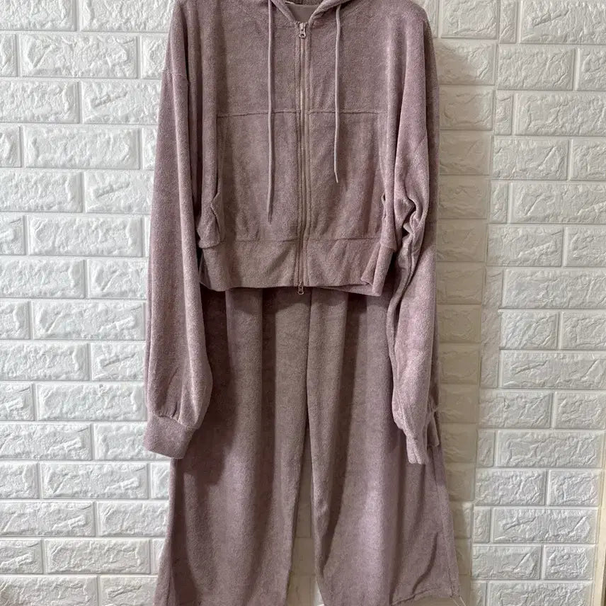 [BUNJANG] Daisy & Two L Soft Terry Set (Mocha) / 새상품) 데이지투엘 부들 테리세트 (모카)