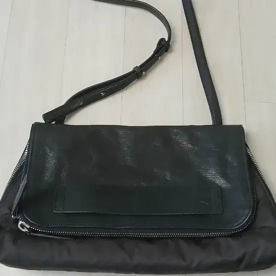 [BUNJANG] KUHO Leather Shoulder Bag / 구호  가죽백
