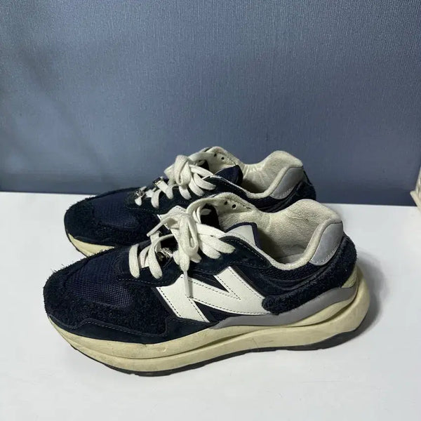 [BUNJANG] New Balance 5740 Navy Sneakers / 뉴발란스 운동화5740네이비