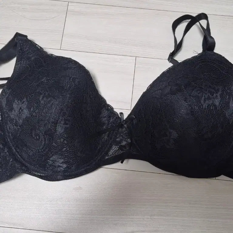 [BUNJANG] 80E Bra / 80E 브래지어 판매합니다