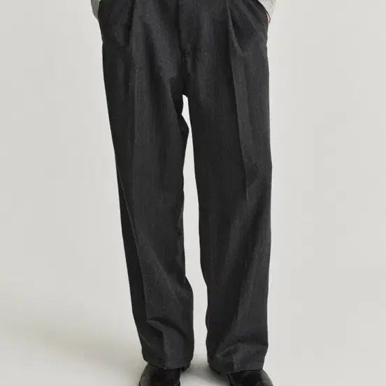 [BUNJANG] WAVYNESS One-Tuck Slacks Dark Gray Size 1 / 웨이비니스 원턱 슬렉스 다크 그레이 1사이즈
