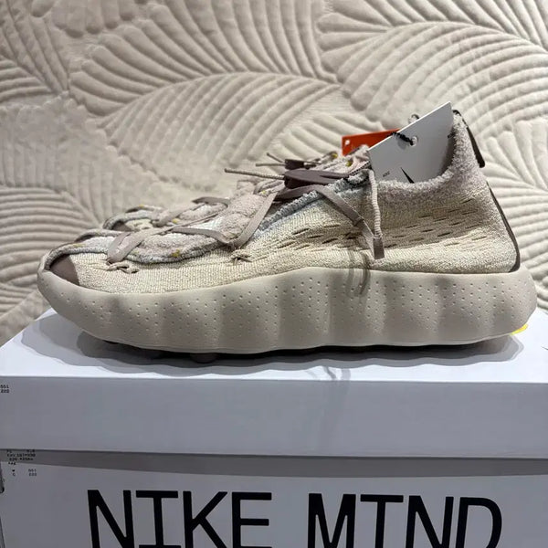 [BUNJANG] Nike Mind 002 Flyknit Sneakers / 나이키 마인드 002 플라이니트 운동화 260 270 280