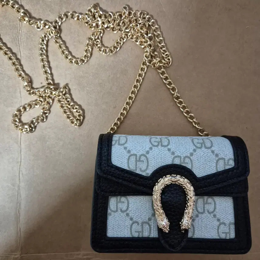 [BUNJANG] Mini Crossbody Bag with GD Pattern / (새상품)  미니 크로스백