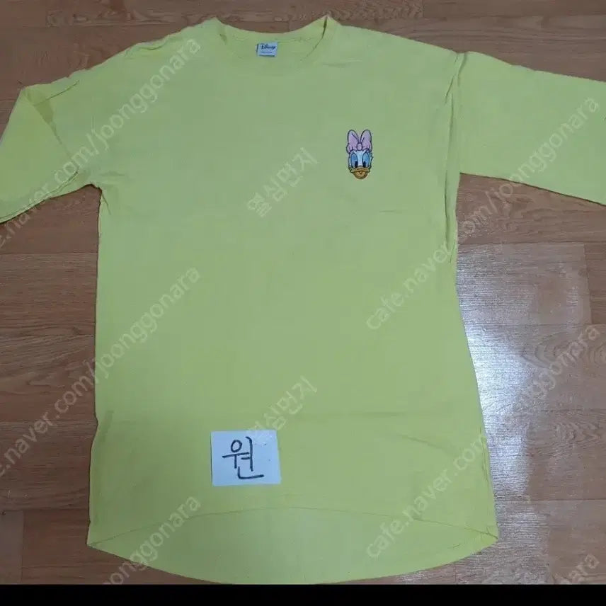 [BUNJANG] Daisy Duck Graphic T-Shirt / 티 여러가지 있습니다 조금씩 오염있습니다 편하게 보세요 전체세트 2000