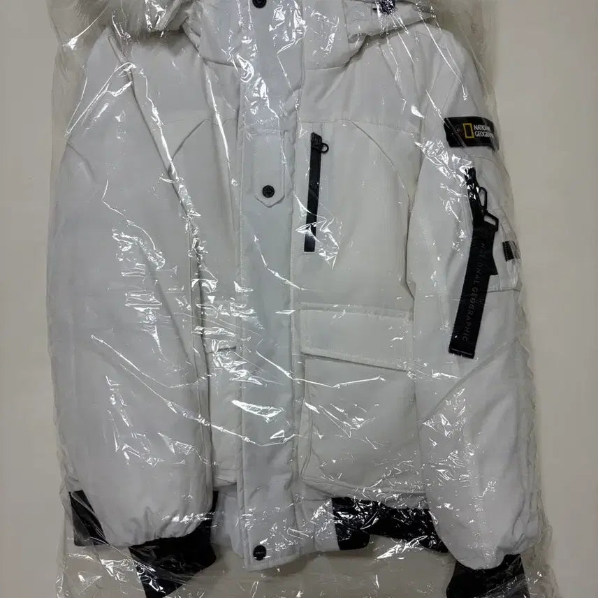 [BUNJANG] National Geographic White Padded Jacket / 내셔널지오그래픽 패딩