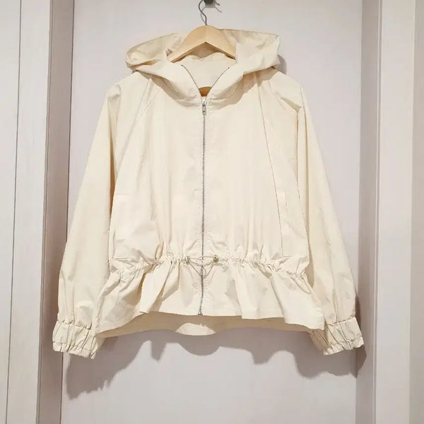 [BUNJANG] Ivory Hooded Windbreaker Jacket with Adjustable Waist / 아이보리 색상의  바람막이 자켓