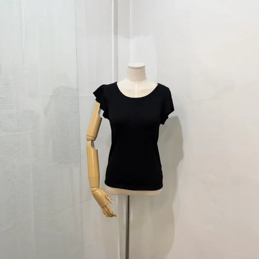 [BUNJANG] Ribbed Frill Sleeveless Blouse / 골지 프릴 블랙 나시블라우스 나시티 뷔스티에 4934