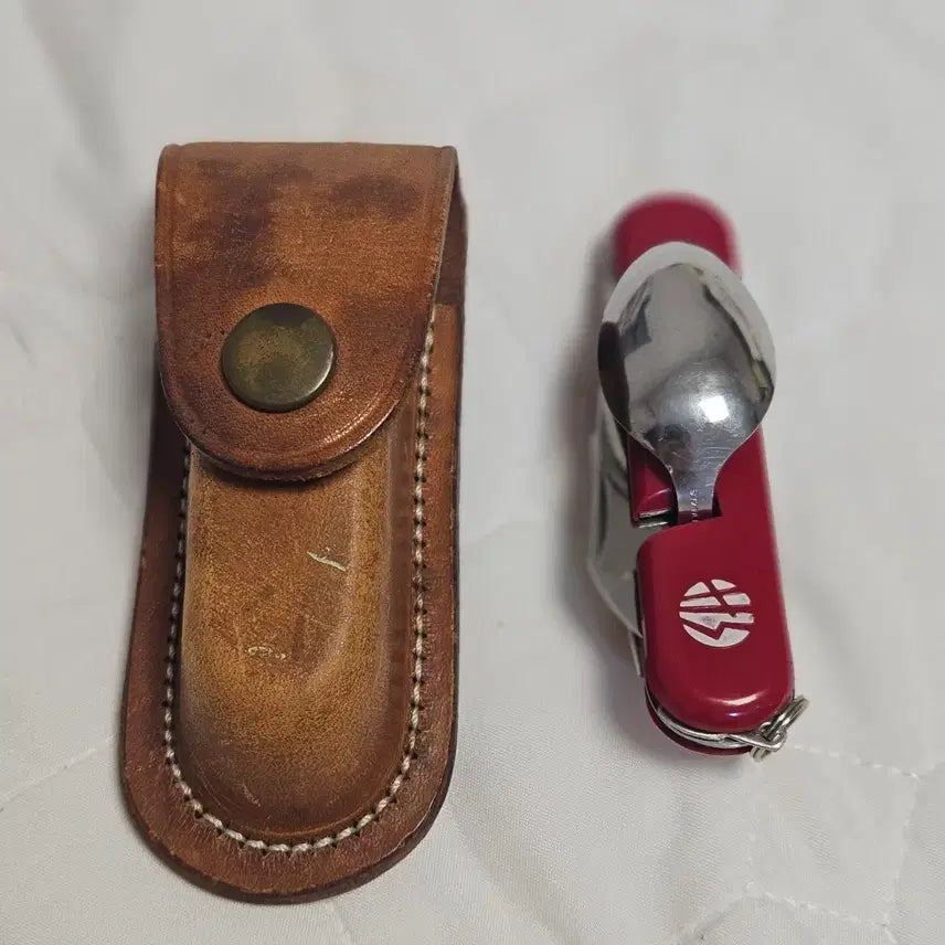 [BUNJANG] Wenger Leather Case & Camping Cutlery Multi-tool / 웽거 가죽케이스 캠핑 수저 멀티툭