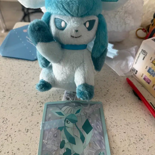 [BUNJANG] Pokemon Glaceon High Five Plush / 포켓몬스터 글레이시아 하이파이브 인형