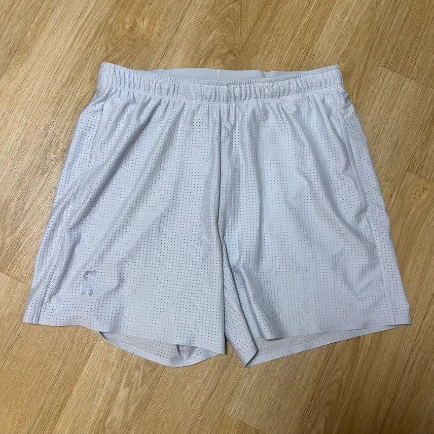 [BUNJANG] On Running Running Shorts / 온러닝 러닝반바지 러닝쇼츠 팝니다