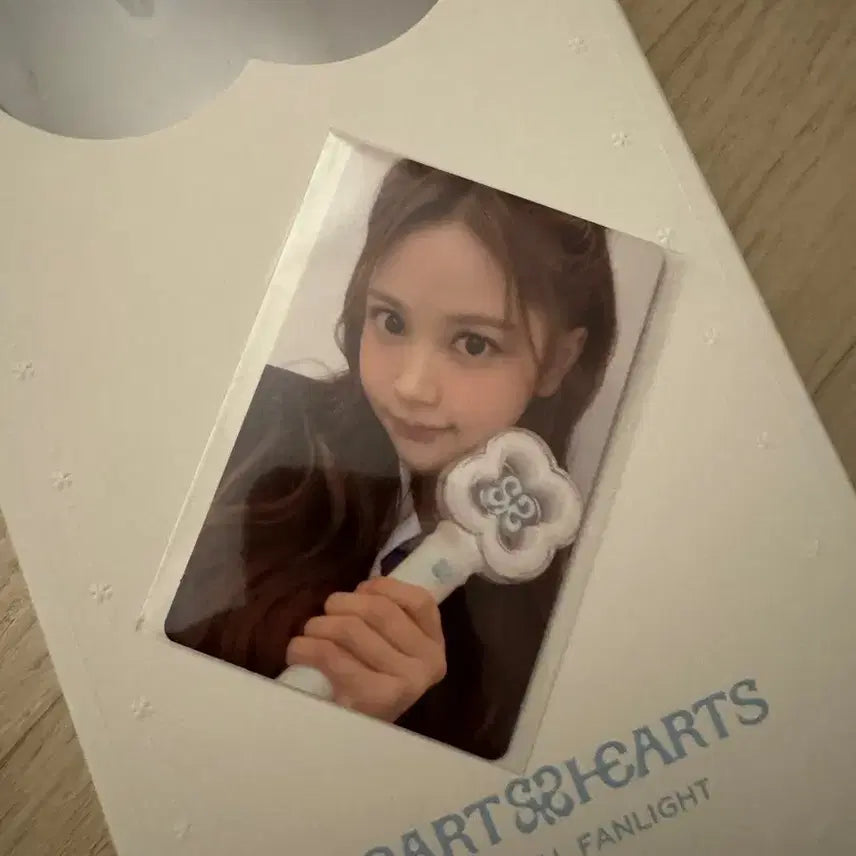 [BUNJANG] Carmen Official Lightstick Photocard / 카르멘 응원봉 포카