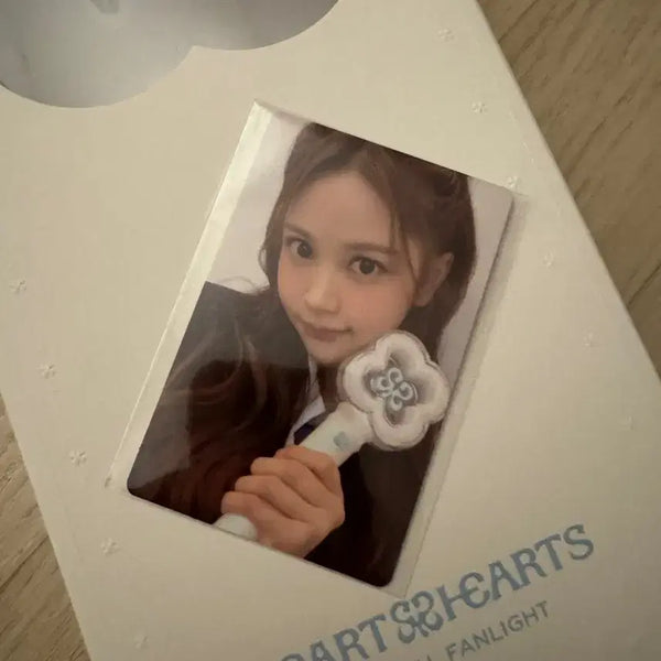 [BUNJANG] Carmen Official Lightstick Photocard / 카르멘 응원봉 포카